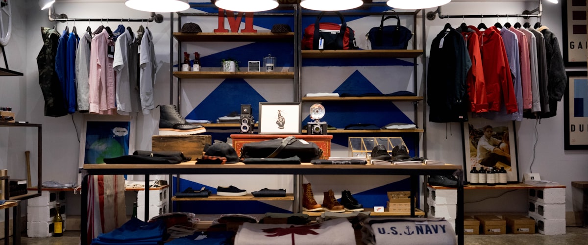 Vinted Reselling Guide 2025: How to Flip Clothes for Profit